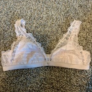 ***SOLD****NWT Victoria Secret Bralette